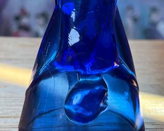 Set of 5 McKee Style bottoms up shot Glasses	3.5in H x 2.25in Diameter 		110046
