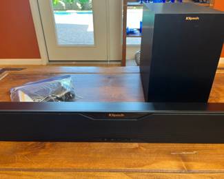 Klipsch R-10B Sound Bar and Subwoofer	Subwoofer: 13x8x16 Soundbar: 6x40x3		105021

