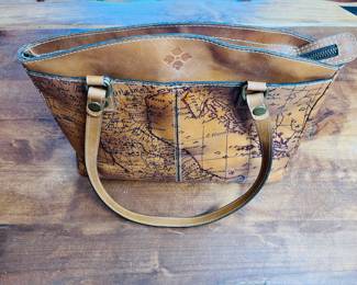 Patricia Nash Italian Leather Handbag  	11x14x5	3lbs 	105018
