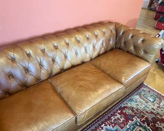 Frontage Logan Chesterfield Leather Sofa Tufted Nailhead Sectional Couch Chestnut 	33x 97.5 x 39in  Seat height 21.5		106001
