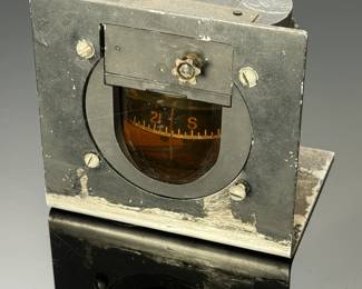 US Navy Aircraft Compass Mark VIII USN Bendix Pioneer 	4.5x4.75x3.75in	2lbs 1.5oz	970055
