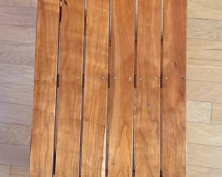 Amish Shaker Cherry Wood Slat End/Side Table 	24x12x20in 		104038
