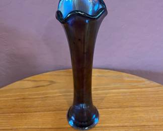 Imperial Purple Carnival Glass Swung 10.5in Vase	10.5x3.5x3	1lb	108015
