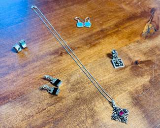 Lot of Sterling Estate Jewelry  		1lb	105016
