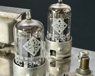 Vintage Tube Shure M65 Stereo Conversion Preamplifier M/65 w/Telefunken ECC83/12AX7 Tubes  Phono Preamp	4x3.75x6.75in	1lbs 13.5 oz	970101
