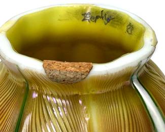 Antique Bronze Lamp ZEPHYR Studio Pulled Feather Glass Shade 	11.25in H x 5.75in Diameter 		940004
