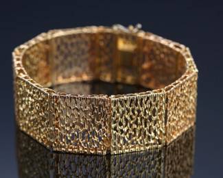 18kt Gold Organic Mesh Panel Bracelet 18K SZ: 7.125in	7.125 in long<BR>20mm Wide 3.5mm thick 	35.83 Grams 	614030