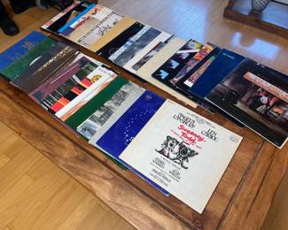 Lot of 32 Rock Records 	6x13x13		105020
