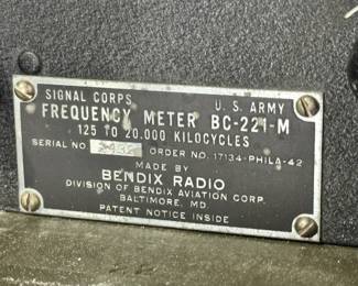 WWII US Army Signal Corps Frequency Meter BC-221-M Bendix Radio	16x10.75x10in	20lbs	970094
