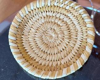 4.75in Tohono O'odham Papago Small Tray Basket Native American 	4.75in Diameter 		104016
