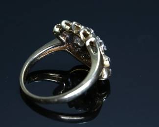 Antique Victorian 18K Yellow Gold Yellow Old Mine Diamonds Engagement Ring 5.75