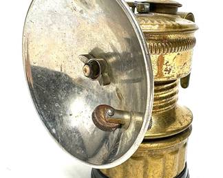 Antique Universal Lamp Co Guys Dropper Carbide Coal Miners Lamp Brass Headlight Light 	4.5x3x3.75in	7oz	970057
