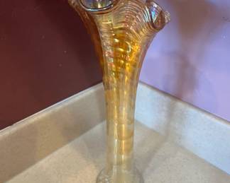 Imperial Marigold Carnival Glass 11in Vase	11x4x4	1lb	108003
