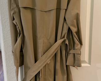 Burberrys Vintage Nova Check Trench Coat	Unmarked Med?		130022
