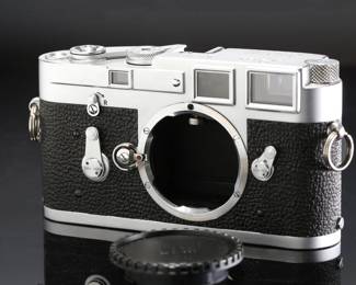 1960 Leica M3 Single Stroke 35mm Rangefinder Camera Body M-3	3.05x5.5x1.65in	1lbs 	970001