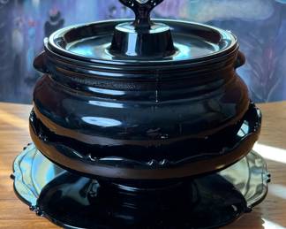 Vtg 1930s L.E. Smith Mount Pleasant Black Amethyst Serving Bowl/Dish & Serving Tray 	9.5in H & 10.5in Diameter 		110041
