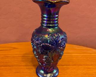 Imperial Cobalt Blue Iridescent Carnival Glass Bud Vase	6x3x3	1lb	108010
