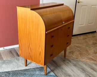 Vintage Egon Ostergaard Teak Cylinder Desk Roll Top MCM Scandinavian Modern Svensk Mobelindustri MSI		38.5x35.25x18.5in		110054
