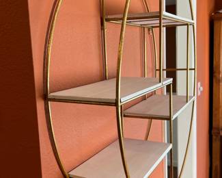 Round Wall Mount Shelf Gold Wire & Wood	30.5 in diameter, 7.25 depth		106007
