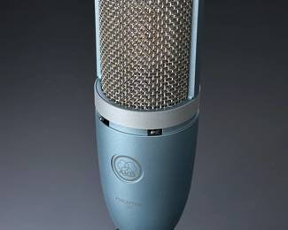 AKG Perception 220 Cardioid Condenser Microphone in Case P220 #1	5.5x9x9in	4 lbs 3.5 oz	970023
