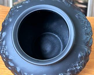 1930s Tiffin Glass Black Amethyst Satin Aster Pattern Art Deco Vase 16273	5.5x7x7 Hole Diameter 4.25		110004
