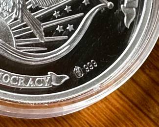 American Mint .999 Silver Coin History of America Ratification of the Mayflower Compact 1620	Case: 1.75in Diameter 		107028
