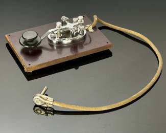 Vintage Speed-X Telegraph Key Morse Code Paddle Speedx	2x4.5x6.75in 	1lbs 2oz	970064
