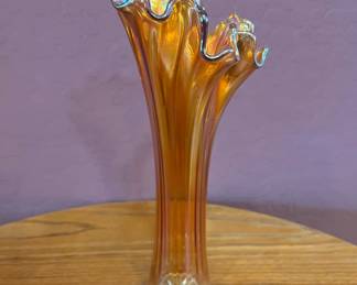 Imperial Marigold Carnival Glass 12in Vase	12x4.5x4.5	2lbs	108006
