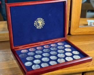 The Complete United States Silver Eagle Collection The Morgan Mint 32 1 Oz Fine Silver Coins USA 1 Dollar 	Case: 2.5x17x12in		107001
