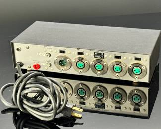 Shure Microphone Mixer M68FC Vintage Mic Mixer	2.75x11.375x5.25in	3lbs 12 oz 	970030
