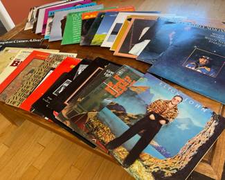 Lot of 32 Rock Records 	5x13x13		105019
