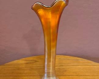 Imperial Marigold Carnival Glass 11in Vase	11x4x4	1lb	108004
