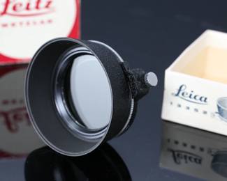Leica Leitz 13352 Swing out Polarizer Filter in Original Box POOTR  	Original Box: 1.3x2.7x2.7in	.5lbs	970007
