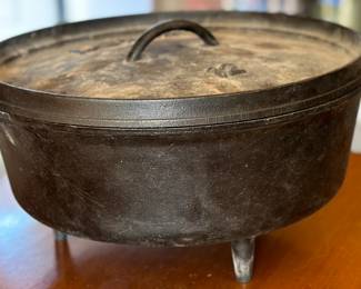 Lodge Cast Iron No. 12 Dutch Oven Footed	7in H x 12in Diameter 		104050
