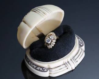 Antique Victorian 18K Yellow Gold Yellow Old Mine Diamonds Engagement Ring 5.75