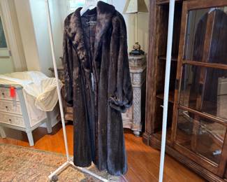 Thomas E. McElroy Full Length Natural Ranch Mink Coat	Unmarked, though owner remarked in is a size 12. 		117010
