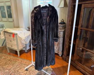 Thomas E. McElroy Full Length Natural Ranch Mink Coat	Unmarked, though owner remarked in is a size 12. 		117010
