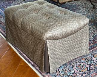 Tufted Fabric Ottoman	19.5x25x36in		117007
