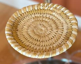 4.75in Tohono O'odham Papago Small Tray Basket Native American 	4.75in Diameter 		104016
