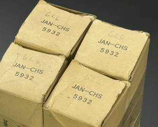 Lot of 4 Sylvania 1959 JAN-CHS-5932 (6L6WGA) Mil Spec Tubes 	5.5x4x4in	12oz 	970041
