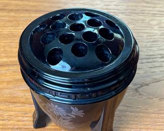 Vtg 1930s L.E. Smith Greek Key Flower Frog Footed Black Amethyst Deco	5x4.75x4.75in  		110016
