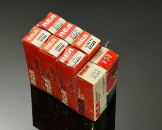 Lot of 8 12AX7A/ECC83 Tubes 12AX7	4.25x2x3in	4oz	970038
