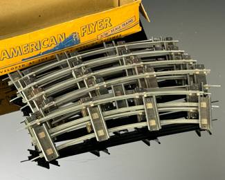 Gilbert American Flyer No. 702 Twelve Sections Curve Track. S Gauge in Original Box 3/16	Box: 3x4x12in 	1lbs 6 oz	970082
