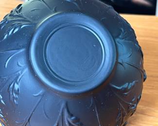 1930s Tiffin Glass Black Amethyst Satin Aster Pattern Art Deco Vase 16273	5.5x7x7 Hole Diameter 4.25		110004
