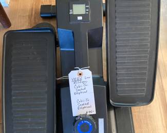 EXTREMELY low mileage Cubii Jr chair elliptical