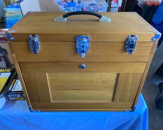 new Windsor Design Eight Drawer Tool Chest
