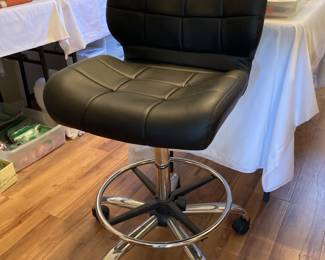 new adjustable swivel chair