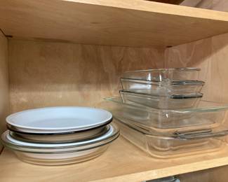 pie plates and Pyrex pans