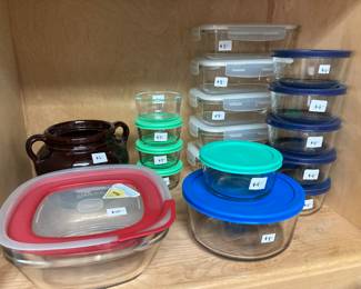 Pyrex and Anchor Hocking fridge storage