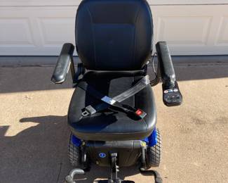 J6 Pride (no, really!) mobility chair--new batteries and she's ready to roll!